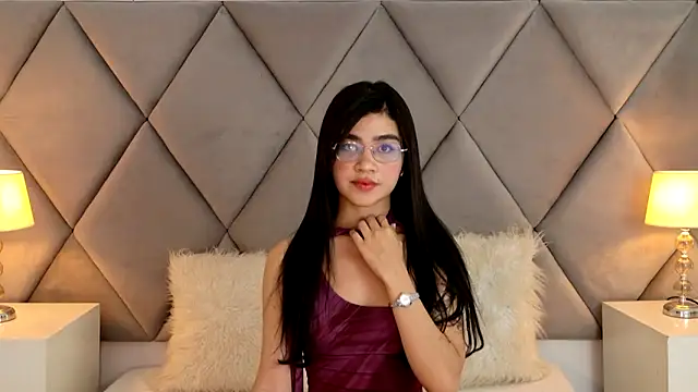 OliviaDiaz online show from 04-27-26, 08:29