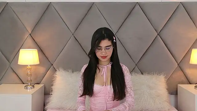 OliviaDiaz online show from 05-24-26, 08:14