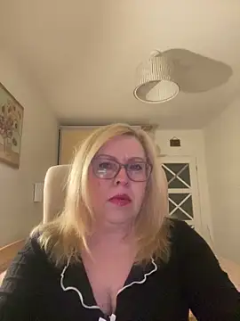JanieLight53 online show from 04-09-26, 06:46