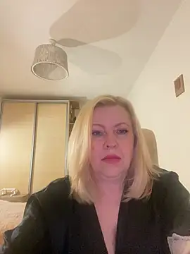 JanieLight53 online show from 07-12-26, 08:22