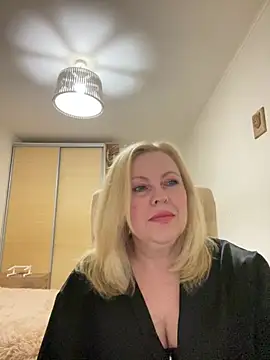 JanieLight53 online show from 07-14-26, 07:08