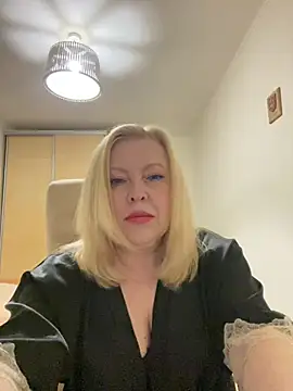 JanieLight53 online show from 07-21-26, 07:27