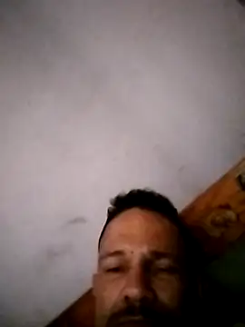 Snapshot of mr2nice2 chatting on 06-04-26, 07:36 mr2nice2 online show from 06-04-26, 07:36