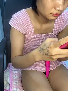 -Lilyn- online show from 04-14-26, 06:08