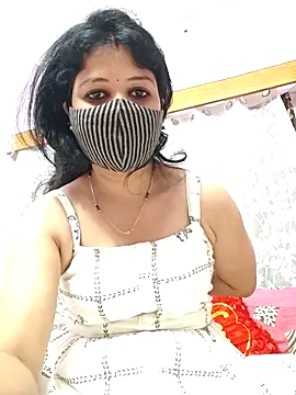 Snapshot of Rani_Mukherjee7676 chatting on 04-05-26, 02:14 Rani Mukherjee7676 online show from 04-05-26, 02:14