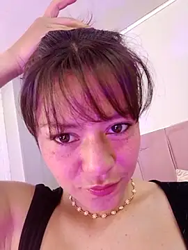 Snapshot of NatyBliss_gh chatting on 06-11-26, 05:49 NatyBliss gh online show from 06-11-26, 05:49