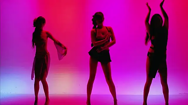 XG-002 online show from 04-11-26, 10:08