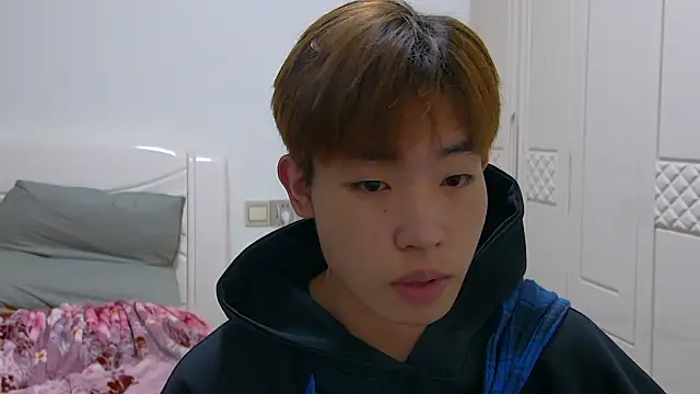 Similu-001 online show from 03-11-26, 05:46