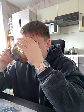 Snapshot of AlphaStream chatting on 03-09-26, 10:52 AlphaStream online show from 03-09-26, 10:52