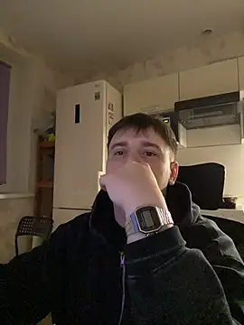 Snapshot of AlphaStream chatting on 03-12-26, 09:10 AlphaStream online show from 03-12-26, 09:10