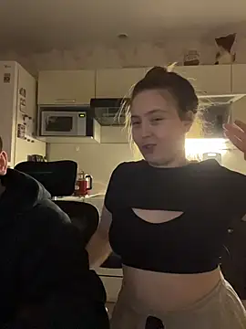 Snapshot of AlphaStream chatting on 03-13-26, 04:46 AlphaStream online show from 03-13-26, 04:46