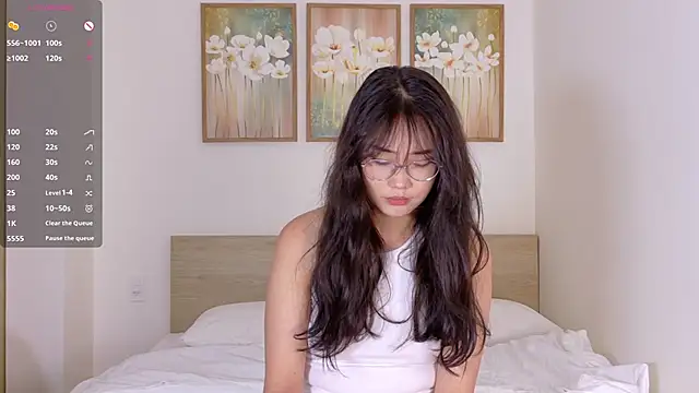 pinkyblooom online show from 03-25-26, 09:15