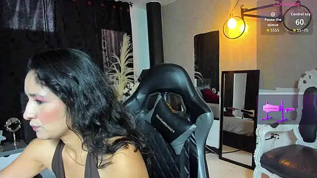 Vicky Angeel online show from 07-19-26, 02:43