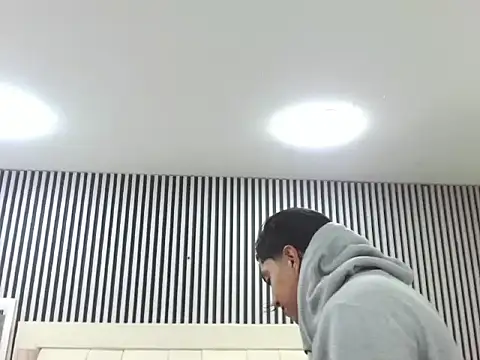 Alex Wolft online show from 04-11-26, 11:36