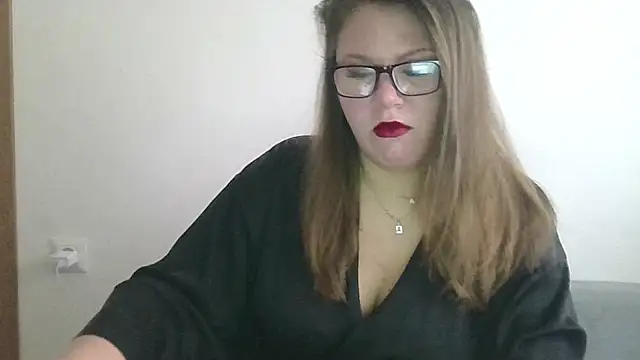 Snapshot of MuseChic_Wild chatting on 04-27-26, 10:13 MuseChic Wild online show from 04-27-26, 10:13