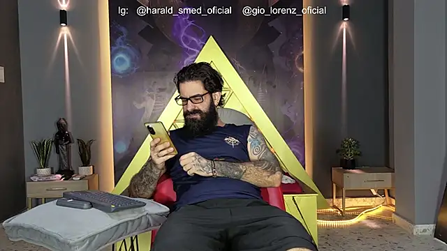 Snapshot of Haraldsmed chatting on 06-05-26, 01:17 Haraldsmed online show from 06-05-26, 01:17