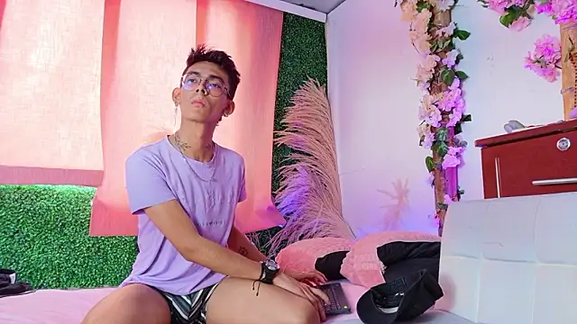 Kos storm online show from 03-12-26, 02:23