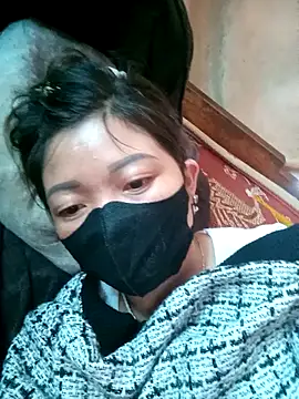 Bling-pusy online show from 04-24-26, 04:37