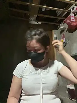 Bling-pusy online show from 04-28-26, 01:27