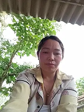 Yellow-pink online show from 06-13-26, 11:30