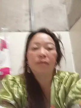 Yellow-pink online show from 07-27-26, 11:01