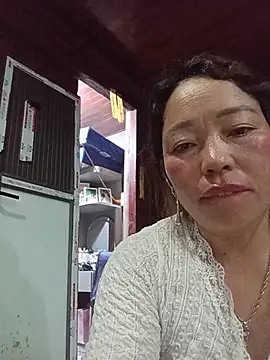 Yellow-pink online show from 07-28-26, 11:05