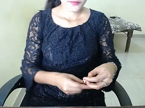 shreya sharma01 online show from 04-05-26, 04:53