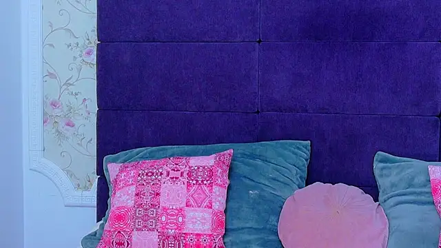 NataliaCroft online show from 04-28-26, 02:11