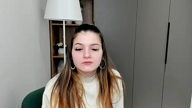 Snapshot of MaricelaVenturino chatting on 03-15-26, 07:36 MaricelaVenturino online show from 03-15-26, 07:36