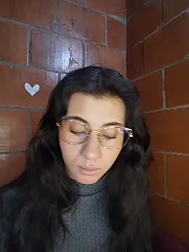 Snapshot of Amanda_x1 chatting on 06-06-26, 10:20 Amanda x1 online show from 06-06-26, 10:20