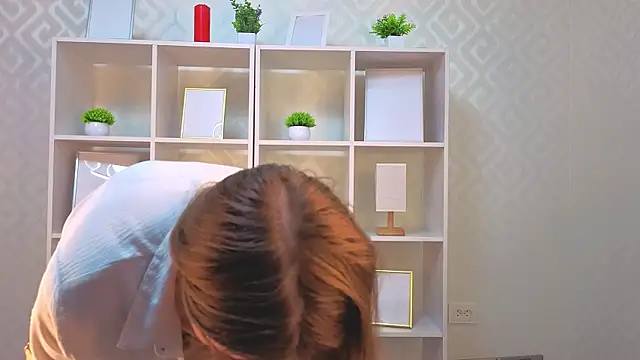 EsterCristofori online show from 04-25-26, 01:08