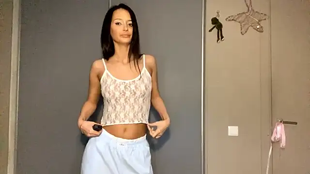 JonnaSzerszen online show from 04-13-26, 05:18