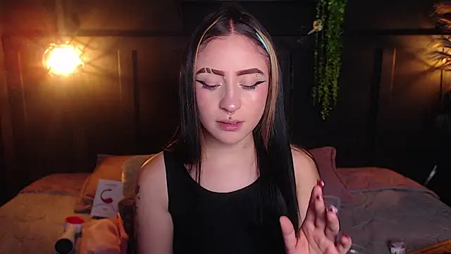 Snapshot of melodygirl2__ chatting on 03-10-26, 07:41 melodygirl2 online show from 03-10-26, 07:41