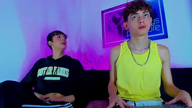 Desire Boys1 online show from 03-10-26, 10:59