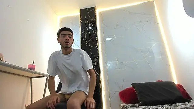 Valentin Lux online show from 03-16-26, 02:28