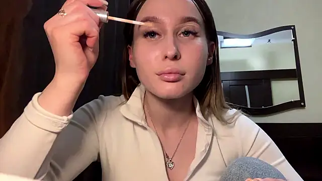 Snapshot of FrancieSteinbaugh chatting on 03-13-26, 02:23 FrancieSteinbaugh online show from 03-13-26, 02:23