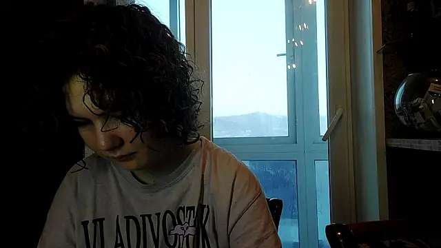 OlivaArashiro online show from 03-12-26, 09:32