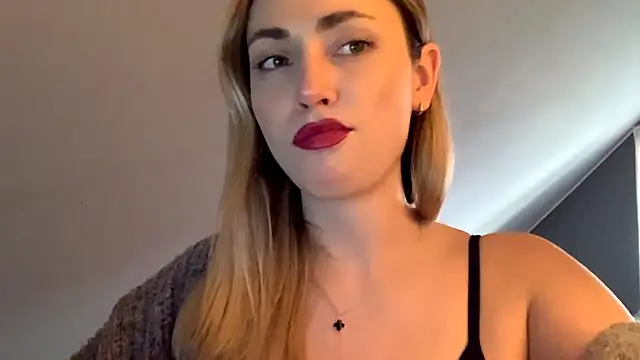 ScarlettSensitive online show from 03-17-26, 03:15