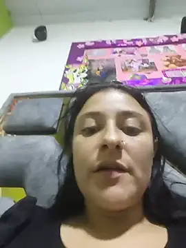Snapshot of Scarlet_Passion chatting on 06-04-26, 11:44 Scarlet Passion online show from 06-04-26, 11:44