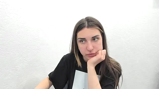 summmmersky1 online show from 03-13-26, 04:35