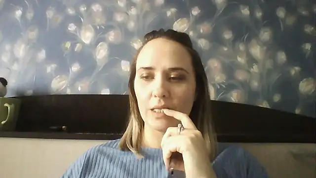 Alisa07qw online show from 03-25-26, 05:57