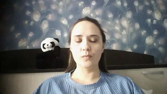 Alisa07qw online show from 03-27-26, 04:07