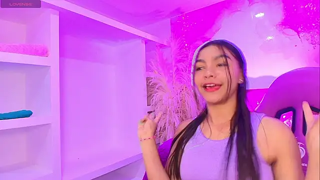 Snapshot of Megaan__foxx chatting on 03-09-26, 10:25 Megaan foxx online show from 03-09-26, 10:25