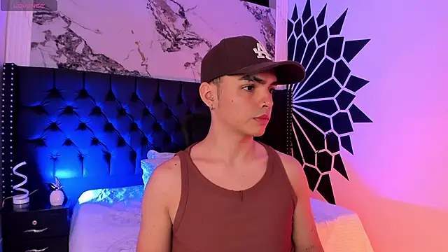 NicoKinggs  online show from 04-27-26, 11:52