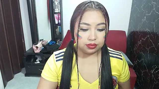 Snapshot of candymorena69 chatting on 06-17-26, 01:01 candymorena69 online show from 06-17-26, 01:01
