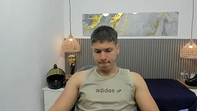 AlessandroFranco online show from 04-28-26, 01:27