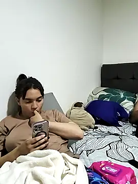 Alaia Blosson online show from 04-28-26, 03:44