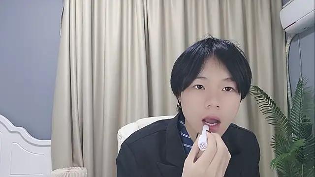 Snapshot of XLX-111 chatting on 03-13-26, 01:07 XLX-111 online show from 03-13-26, 01:07