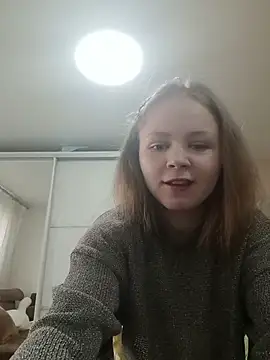 Snapshot of -BeverlyHills- chatting on 03-11-26, 07:14 -BeverlyHills- online show from 03-11-26, 07:14