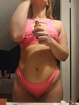 NicolePearl online show from 04-14-26, 01:00